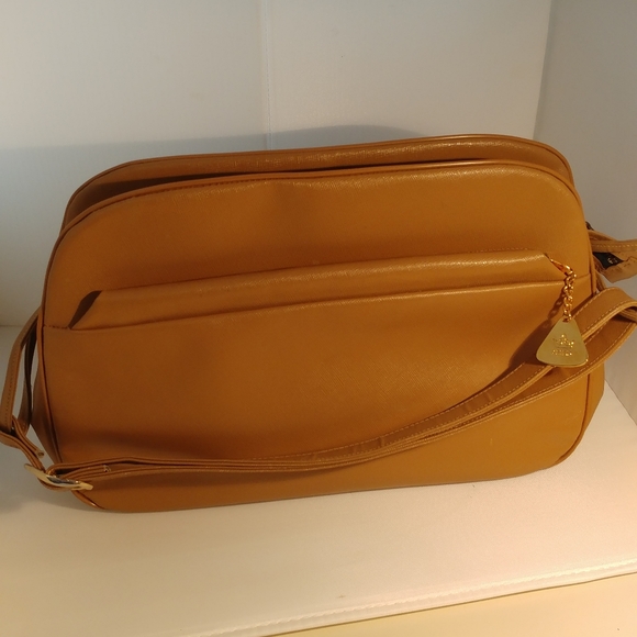 Handbags - Astrid Ladies purse